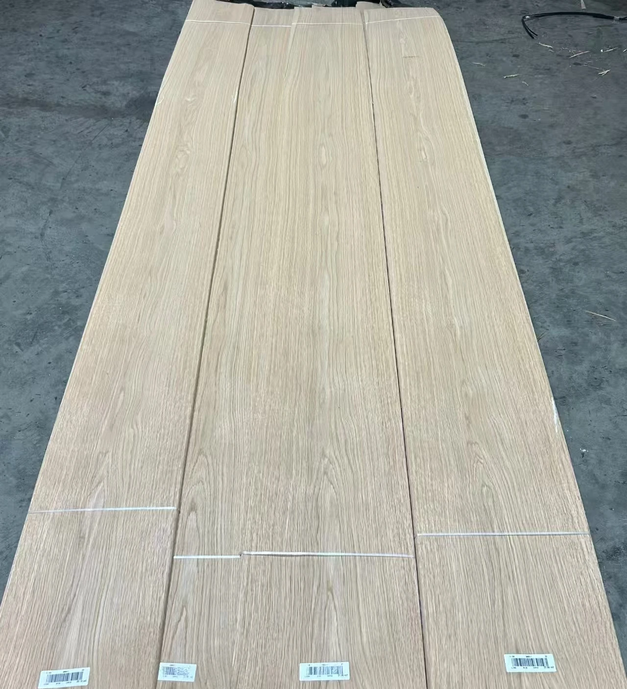 Natural veneer appearance reference; no specific thickness or product represented