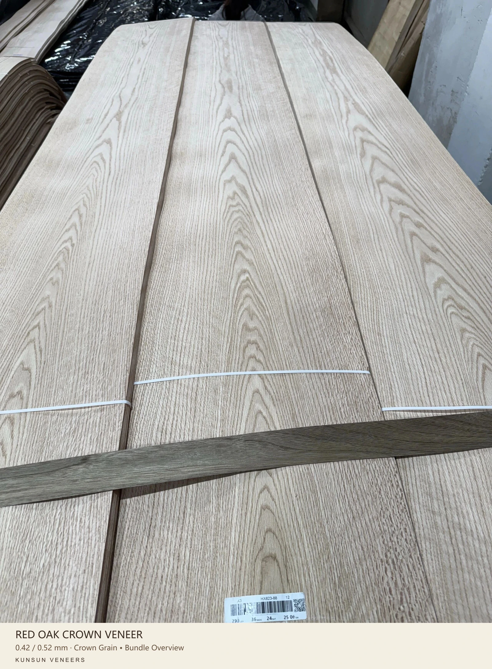 Red oak crown veneer: Crown Grain • Bundle Overview